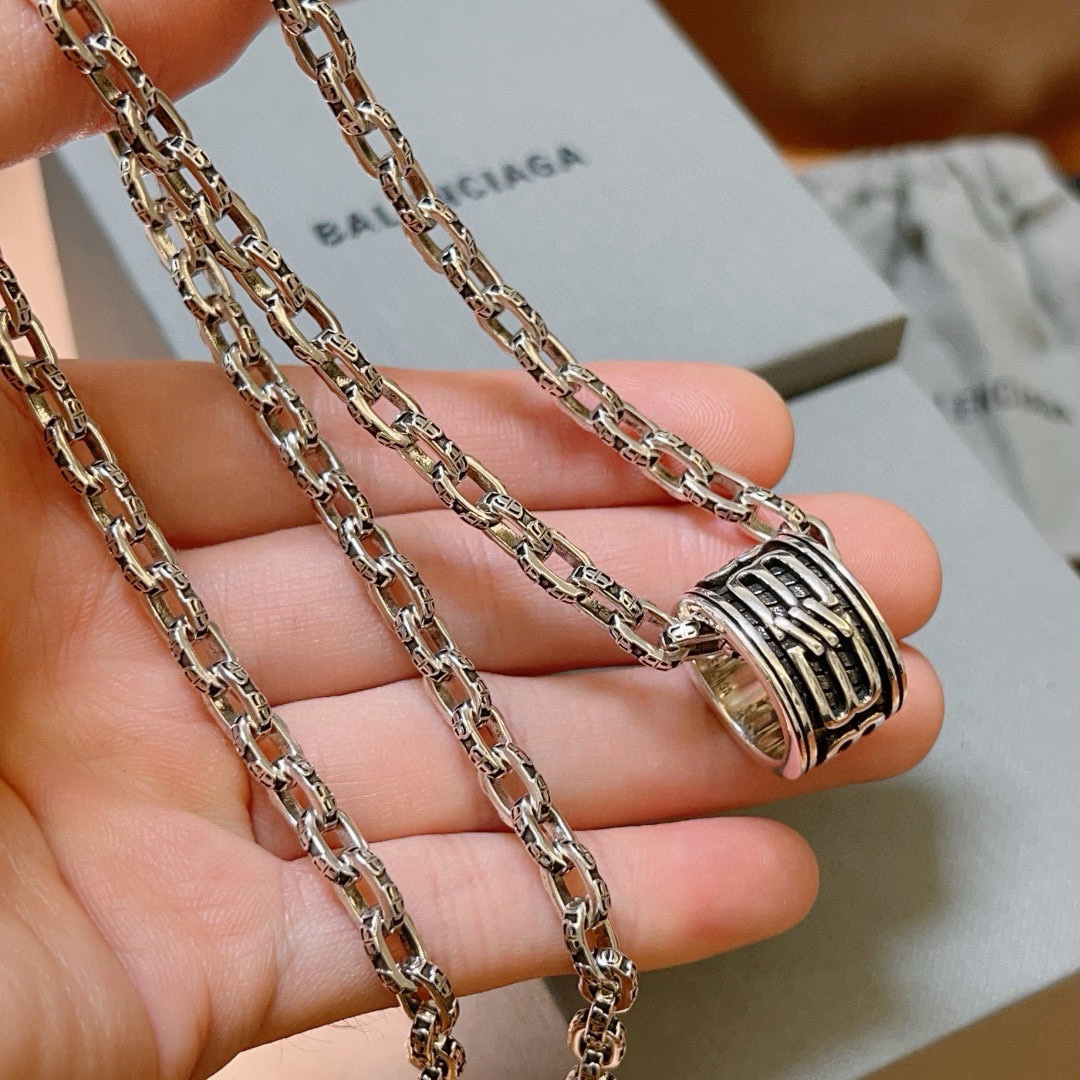 Balenciaga Ring Chain Vintage Necklace
