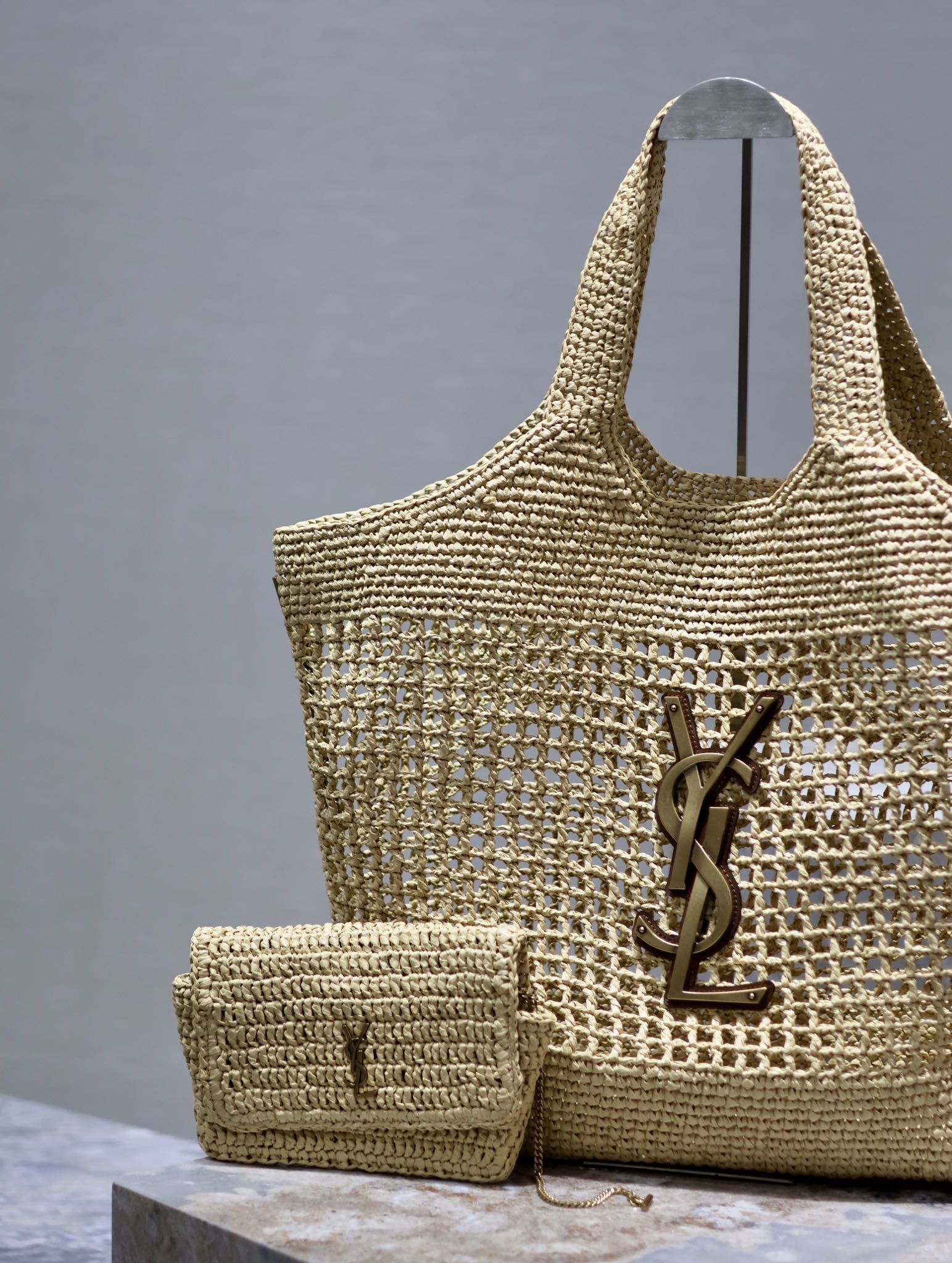 Yves Saint Laurent ICARE Woven Shopping Bag 698651