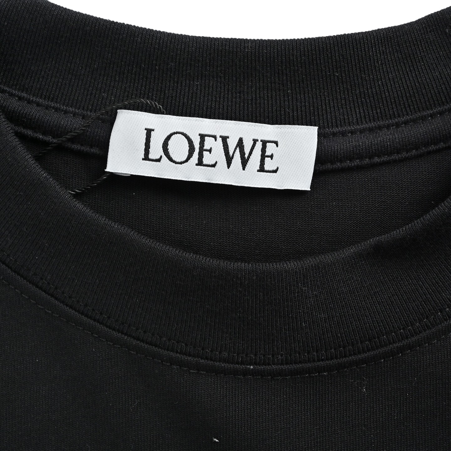 Loewe 25ss irregular logo contrast embroidered short sleeves