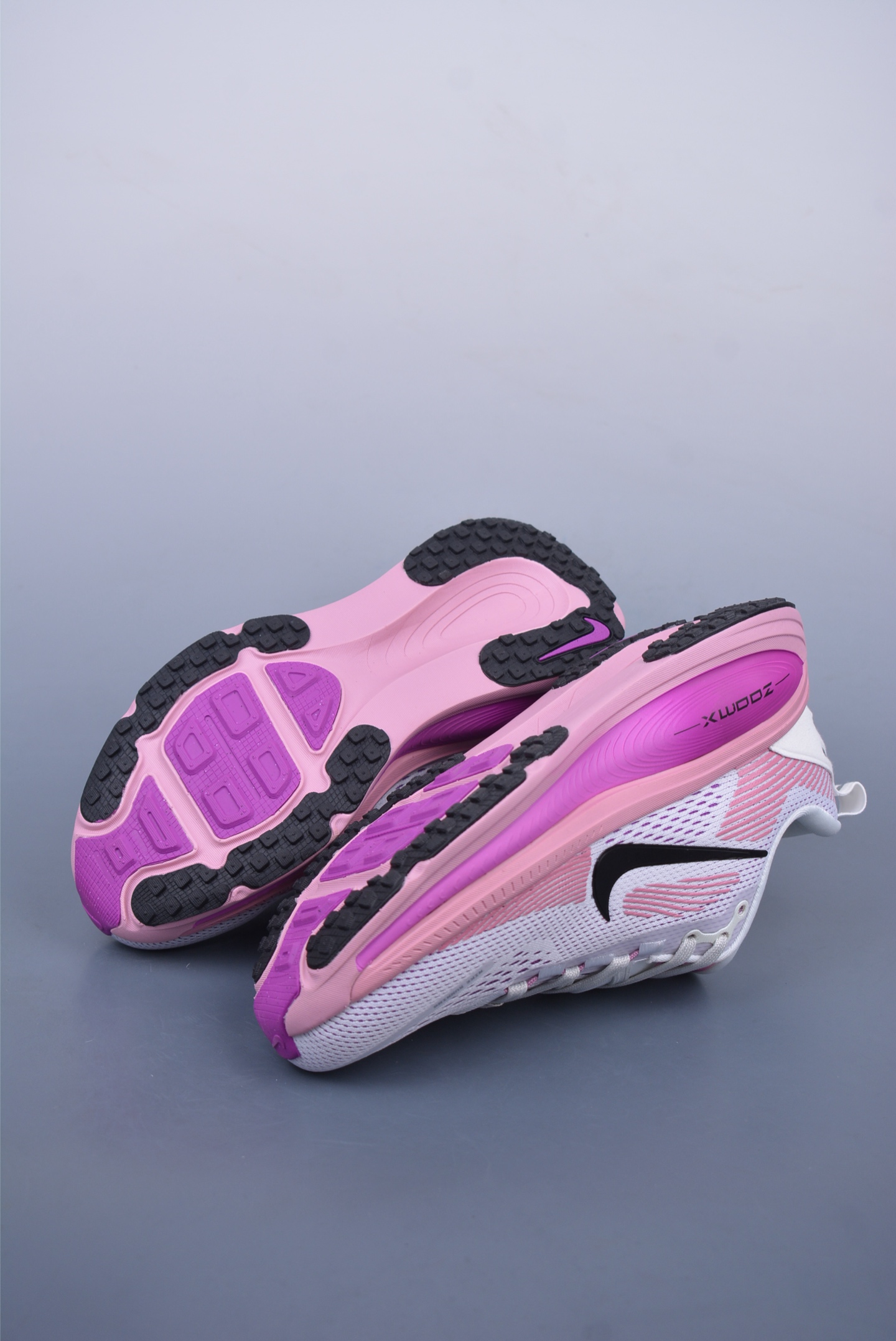 Nike Vomero 18 ZoomX running shoes White Purple Black Hook HM6803-105
