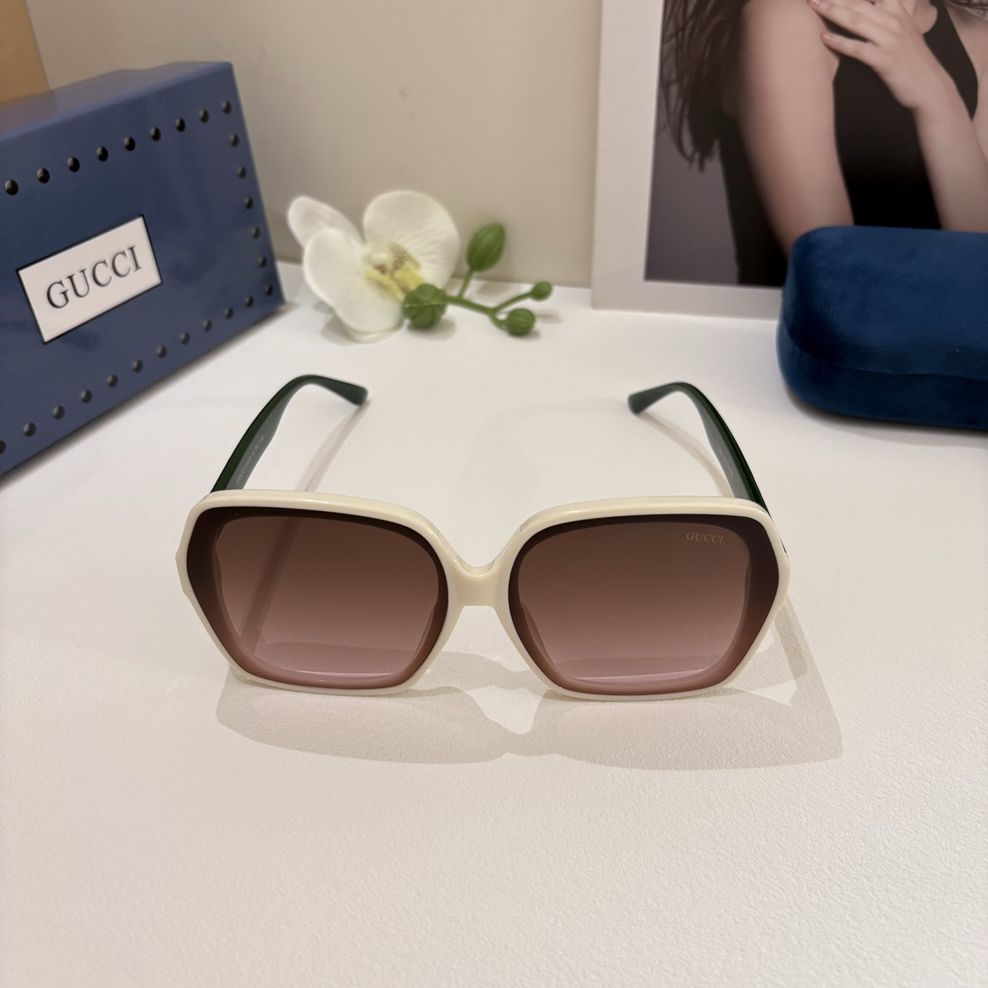 Gucci Round Frame Sunglasses