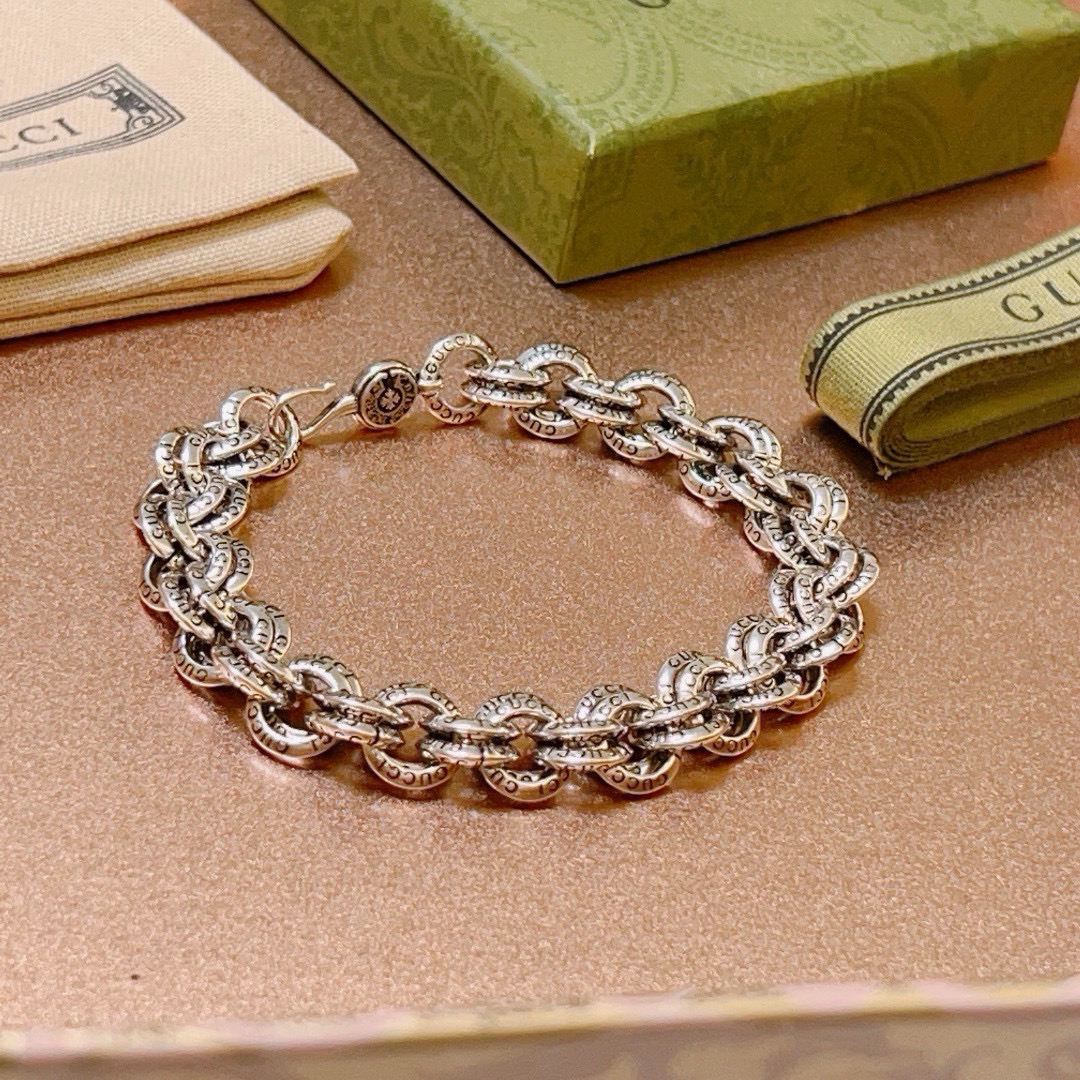 Gucci GG Round Double Ring Bracelet