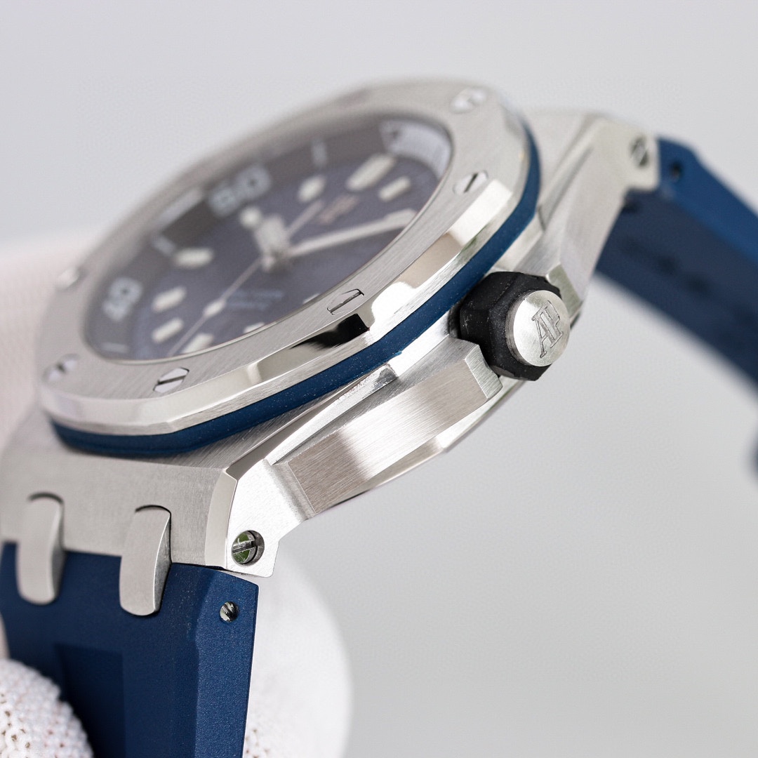 Audemars Piguet Royal Oak Offshore Series 15720ST.OO.A027CA.01