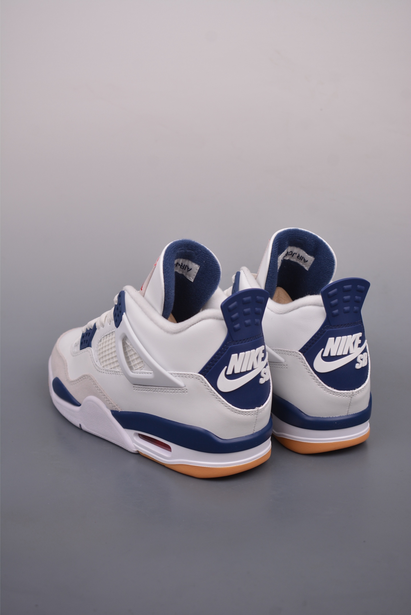 Nike SB x Air Jordan 4 Retro SP Blue Sapphire DR5415-102