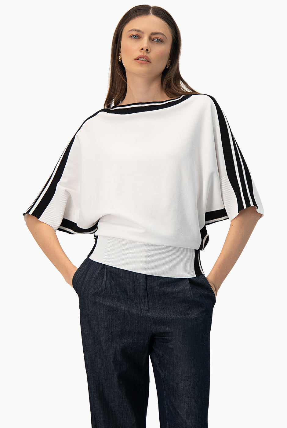 Pullover Black And White