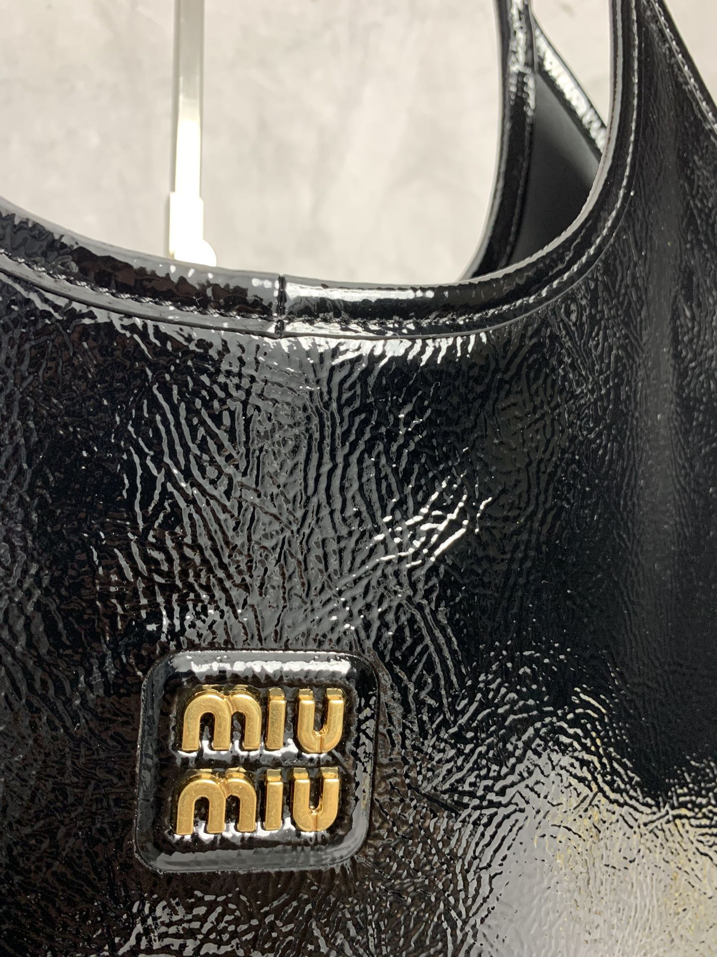 Miu Miu hobo tote 5BG231