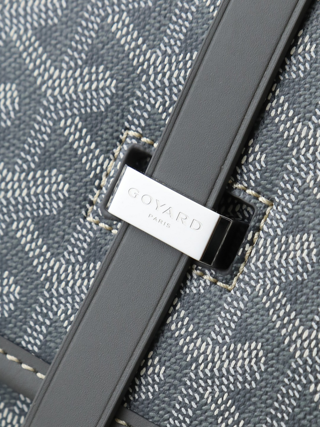 Goyard belvedère shoulder bag 244