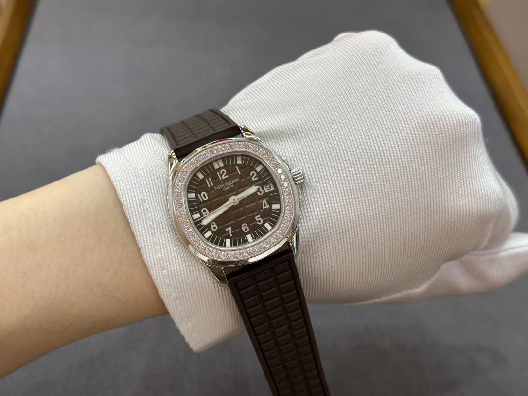 Patek Philippe Factory New AQUANAUT Series