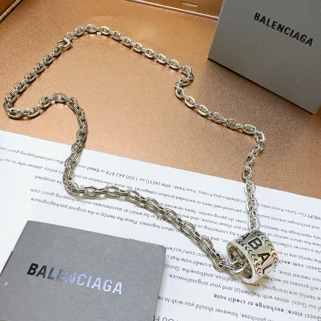 Balenciaga Ring Chain Vintage Necklace