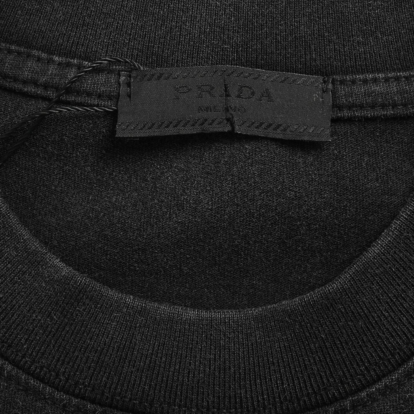 Prada 25ss distressed embroidered triangle logo short sleeves