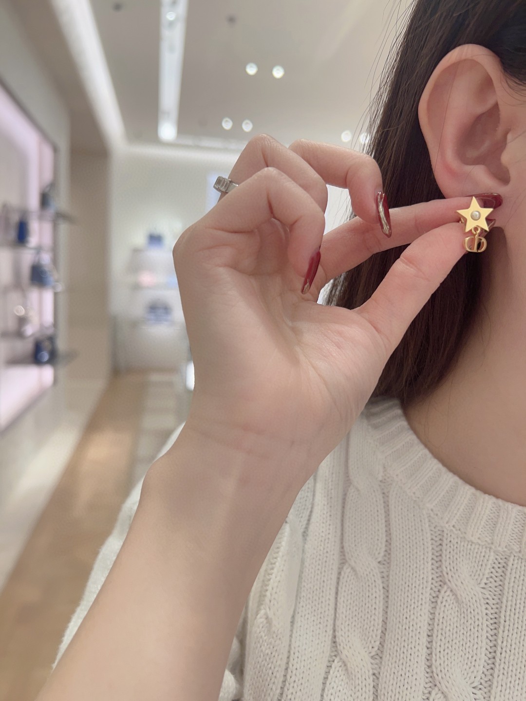 Dior 25 five-pointed star earrings