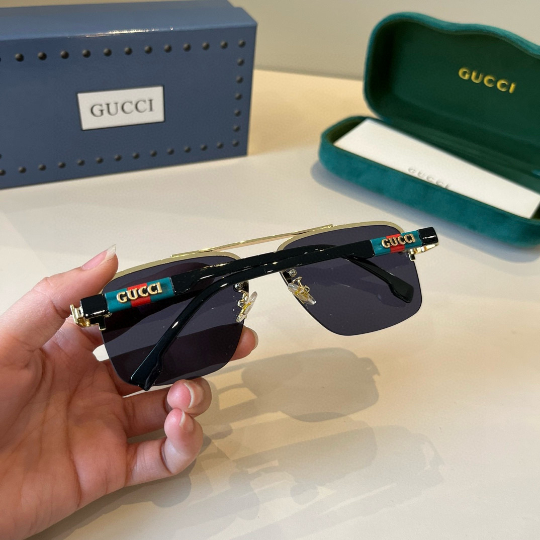 Gucci Square Frame Sunglasses