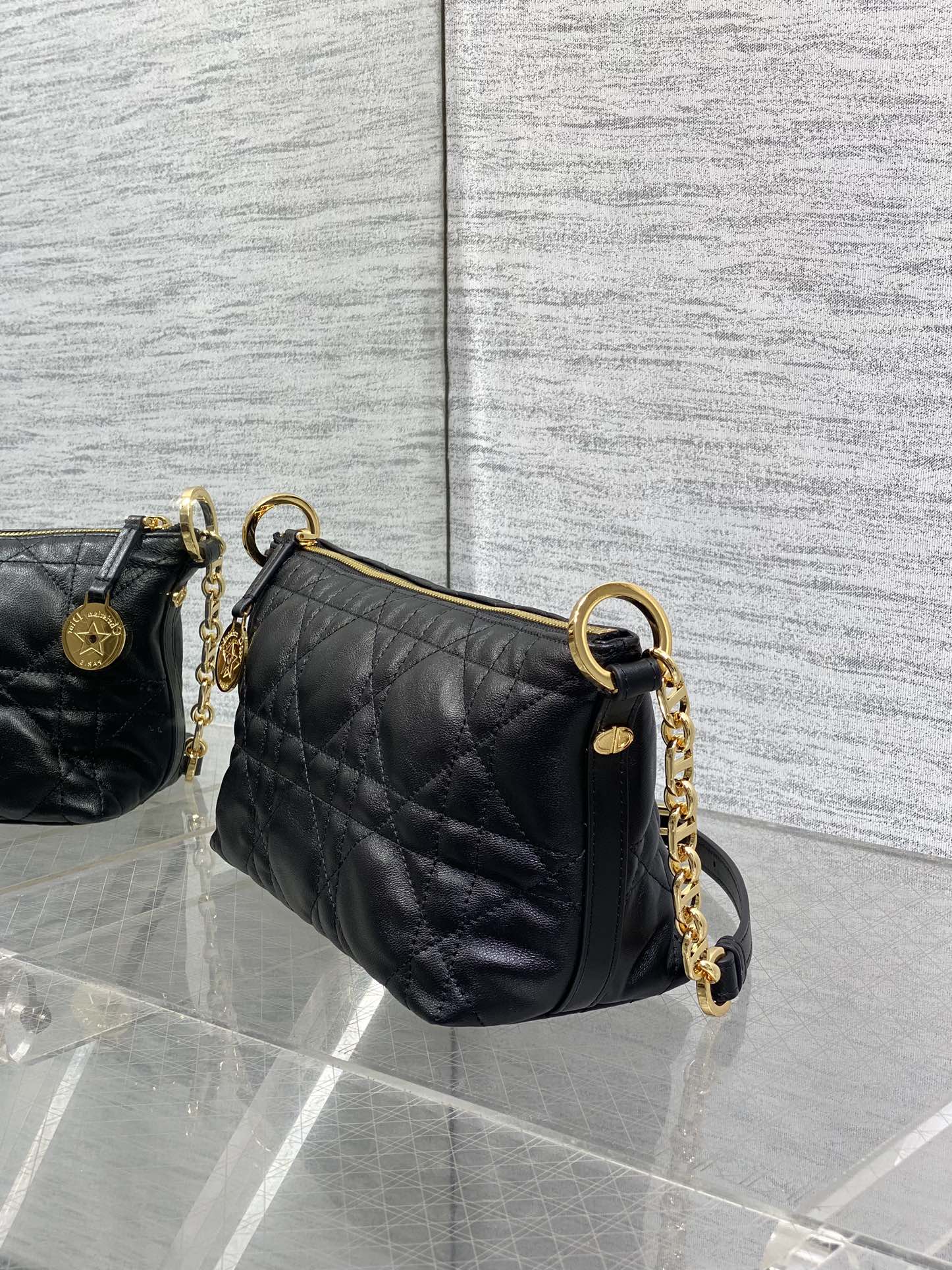 Dior Hobo star chain bag
