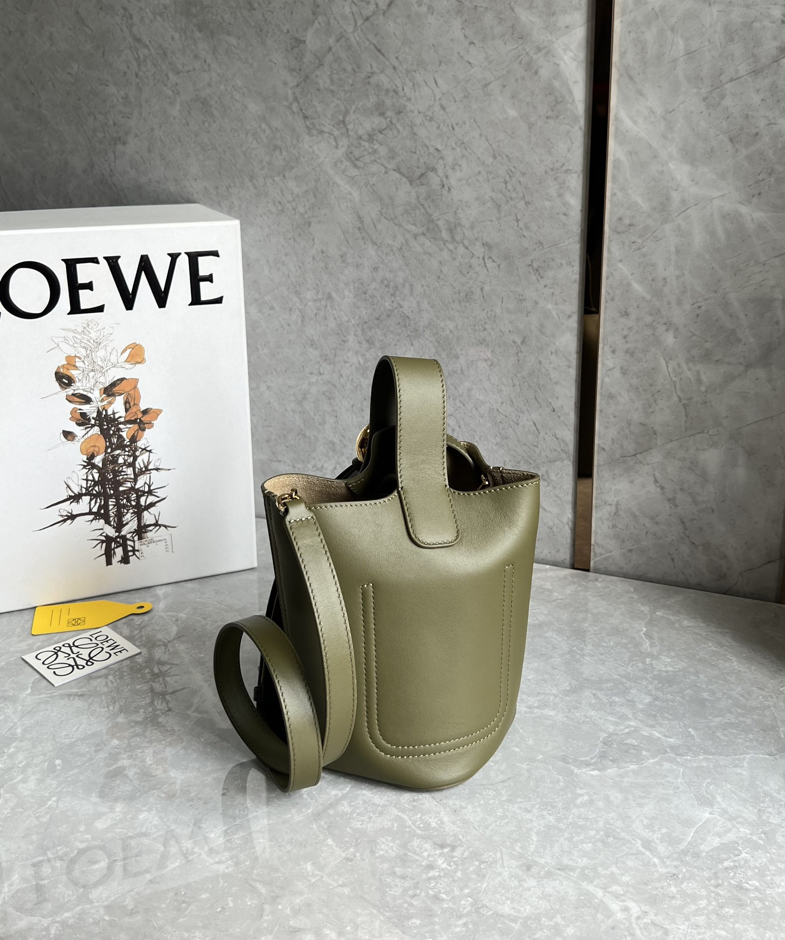 Loewe Pebble mini bucket bag 0705