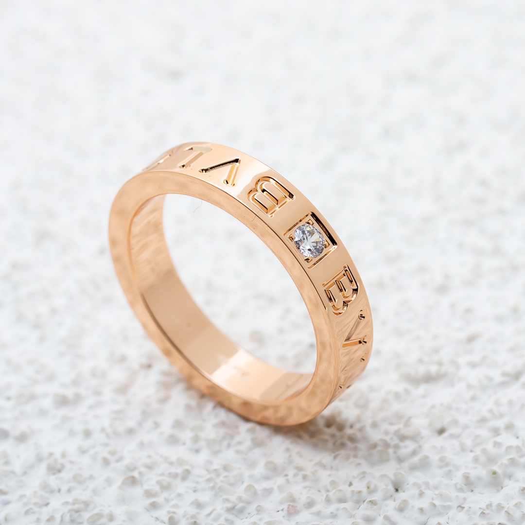 Bulgari letter logo ring
