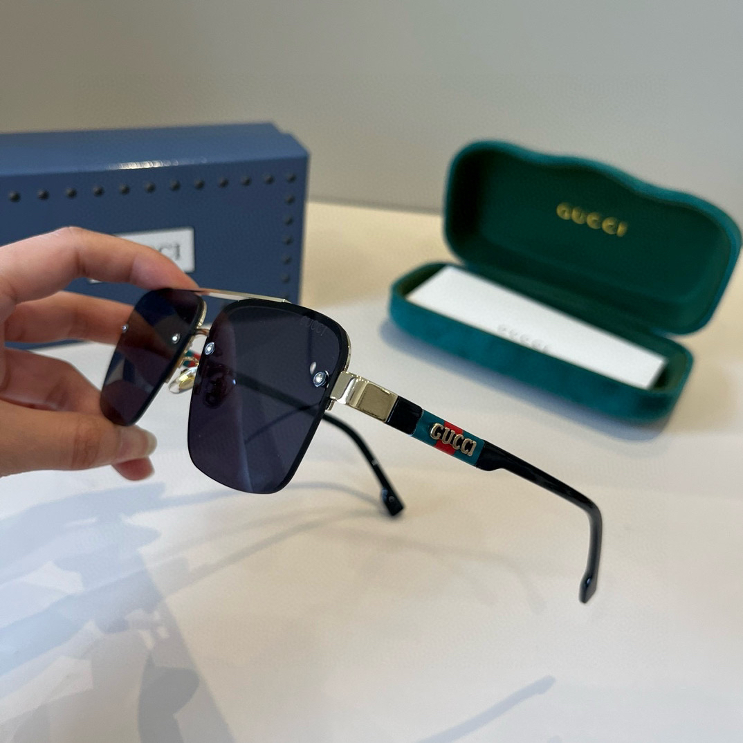 Gucci Square Frame Sunglasses