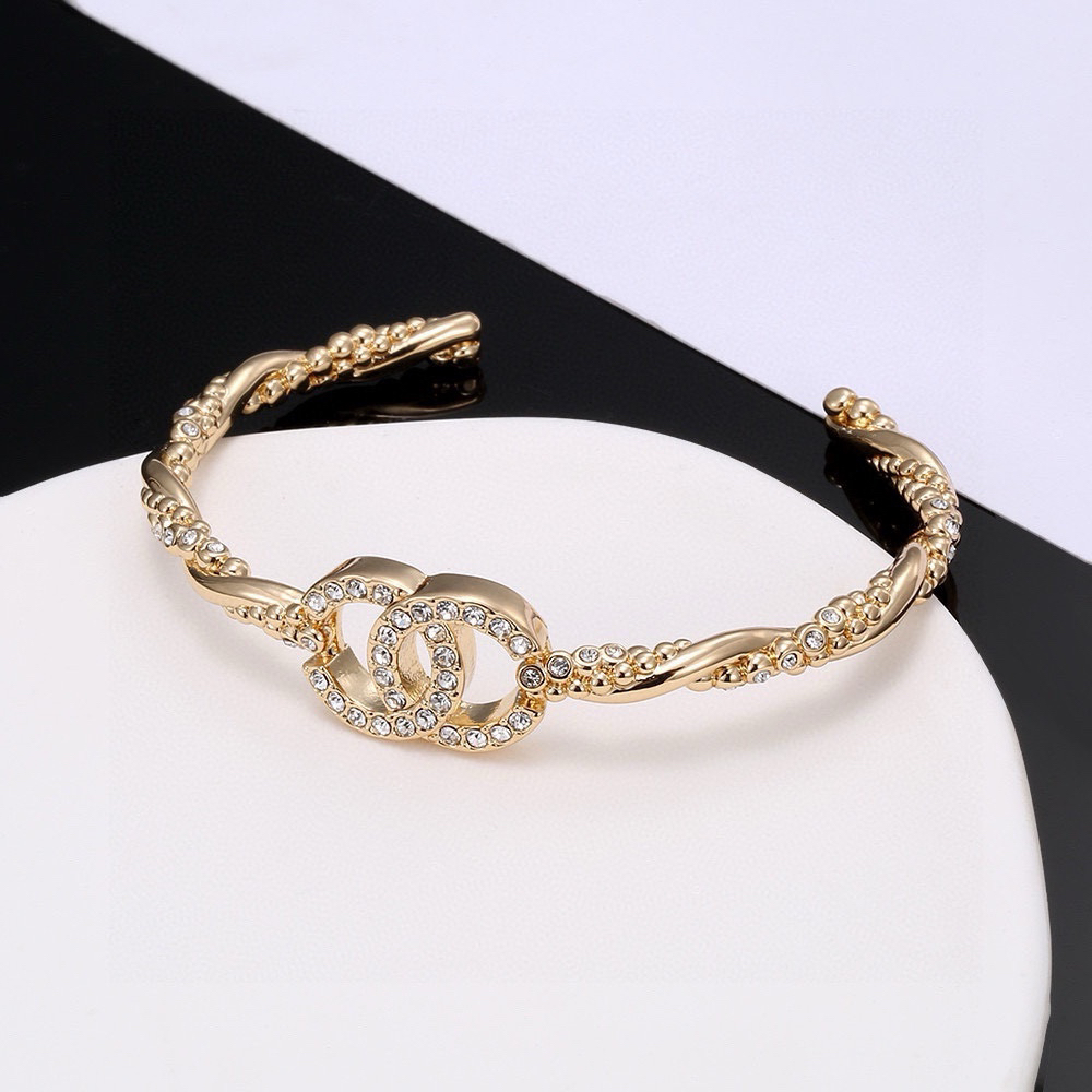 Chanel twist diamond bracelet