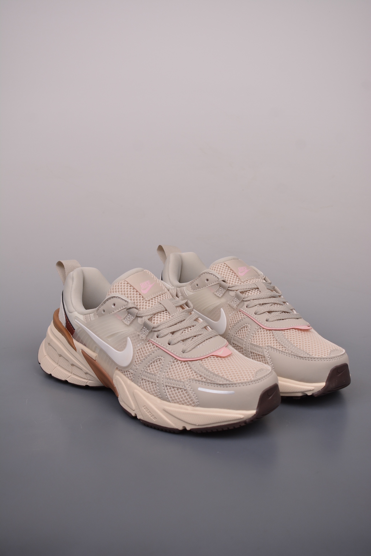 NIKE V2K Runtekk Beige Grey FN0738-107
