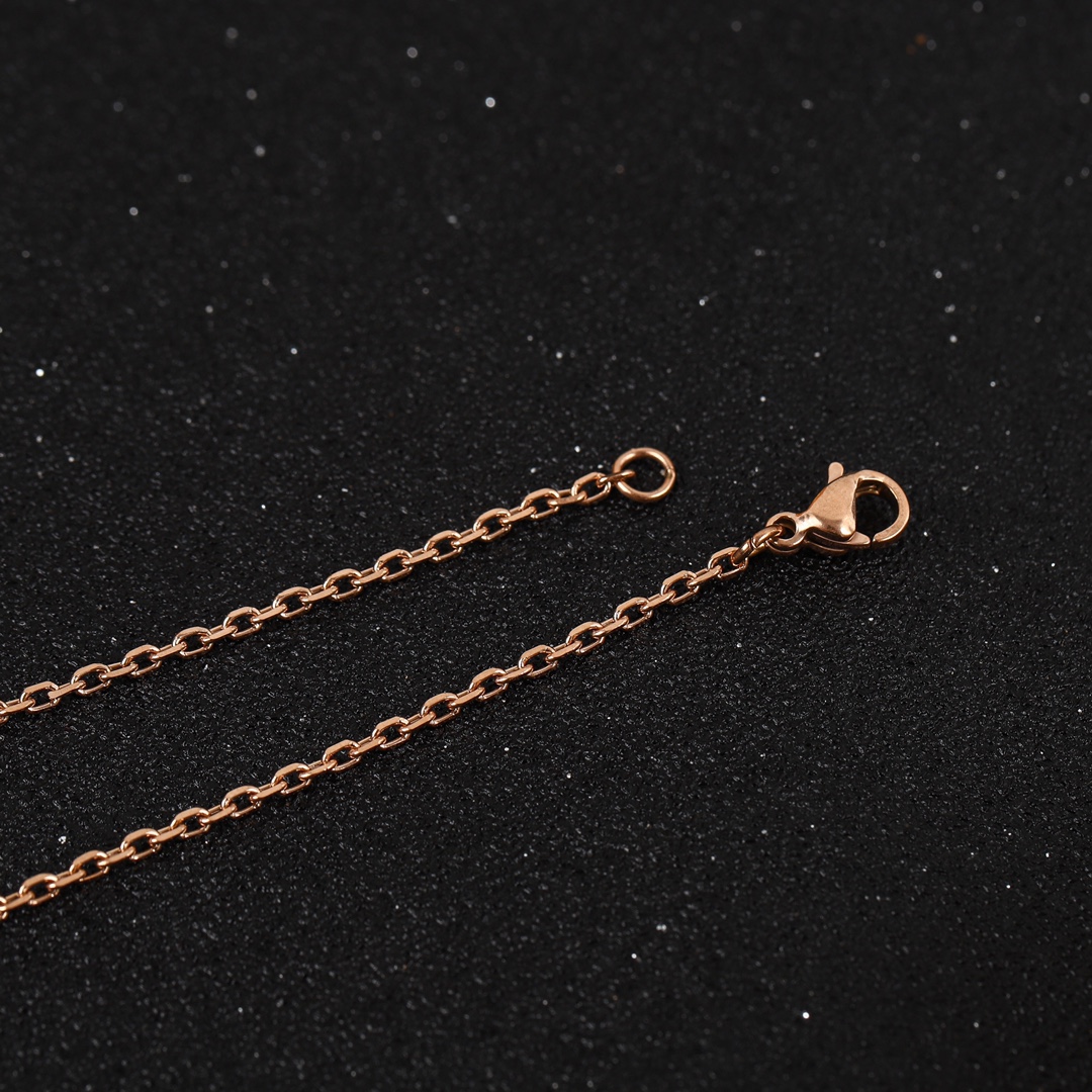 Louis Vuitton CRAFTY VIVIENNE Necklace