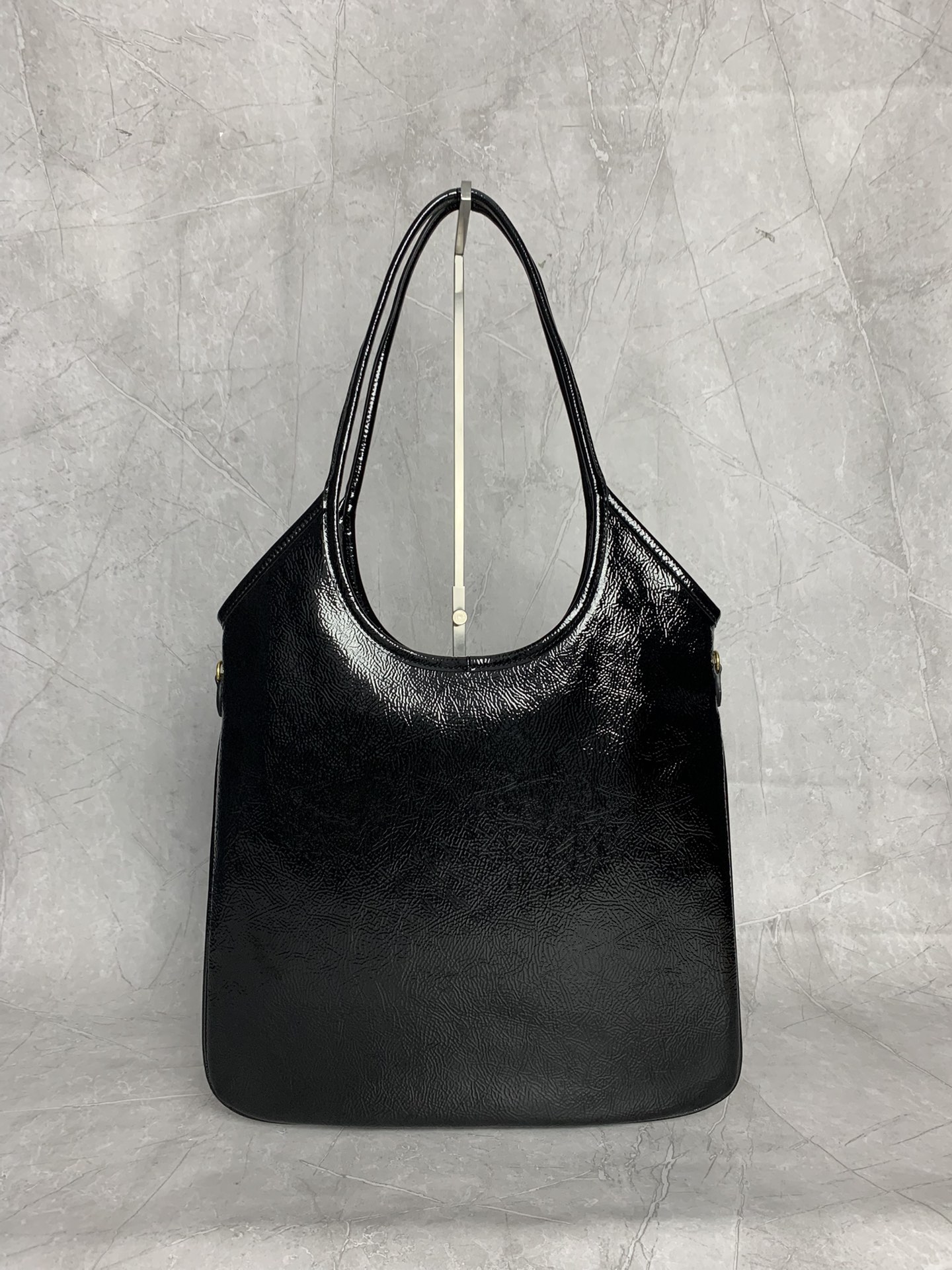 Miu Miu hobo tote 5BG231