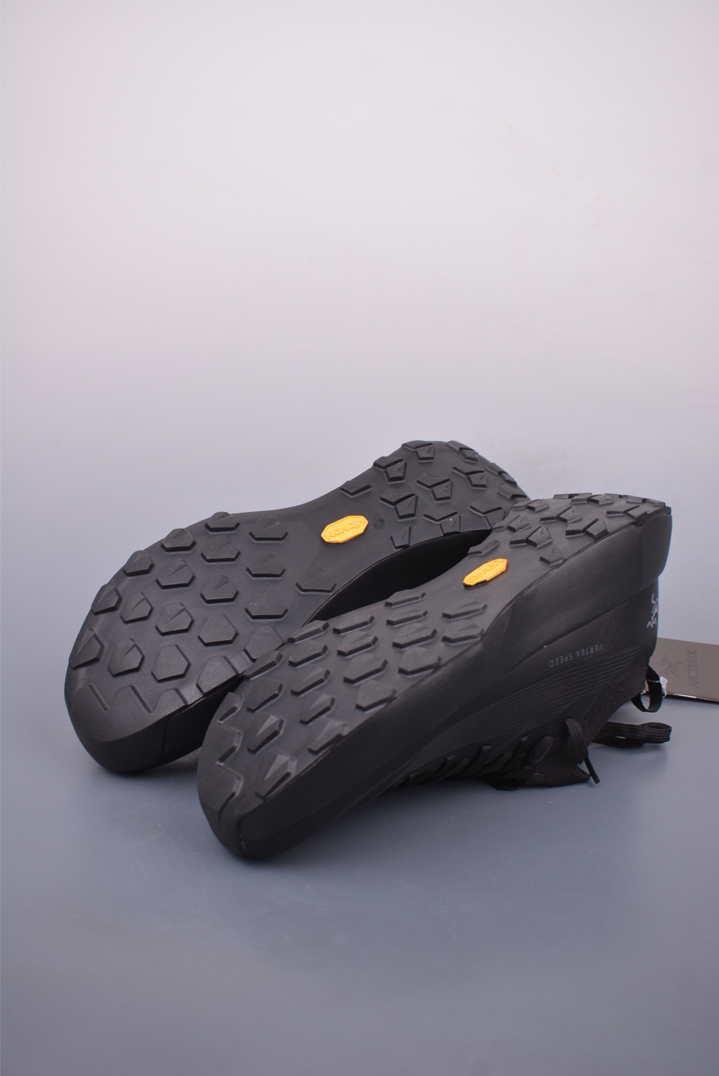 Arc'teryx KONSEAL LT W outdoor hiking shoes all black 0772183633