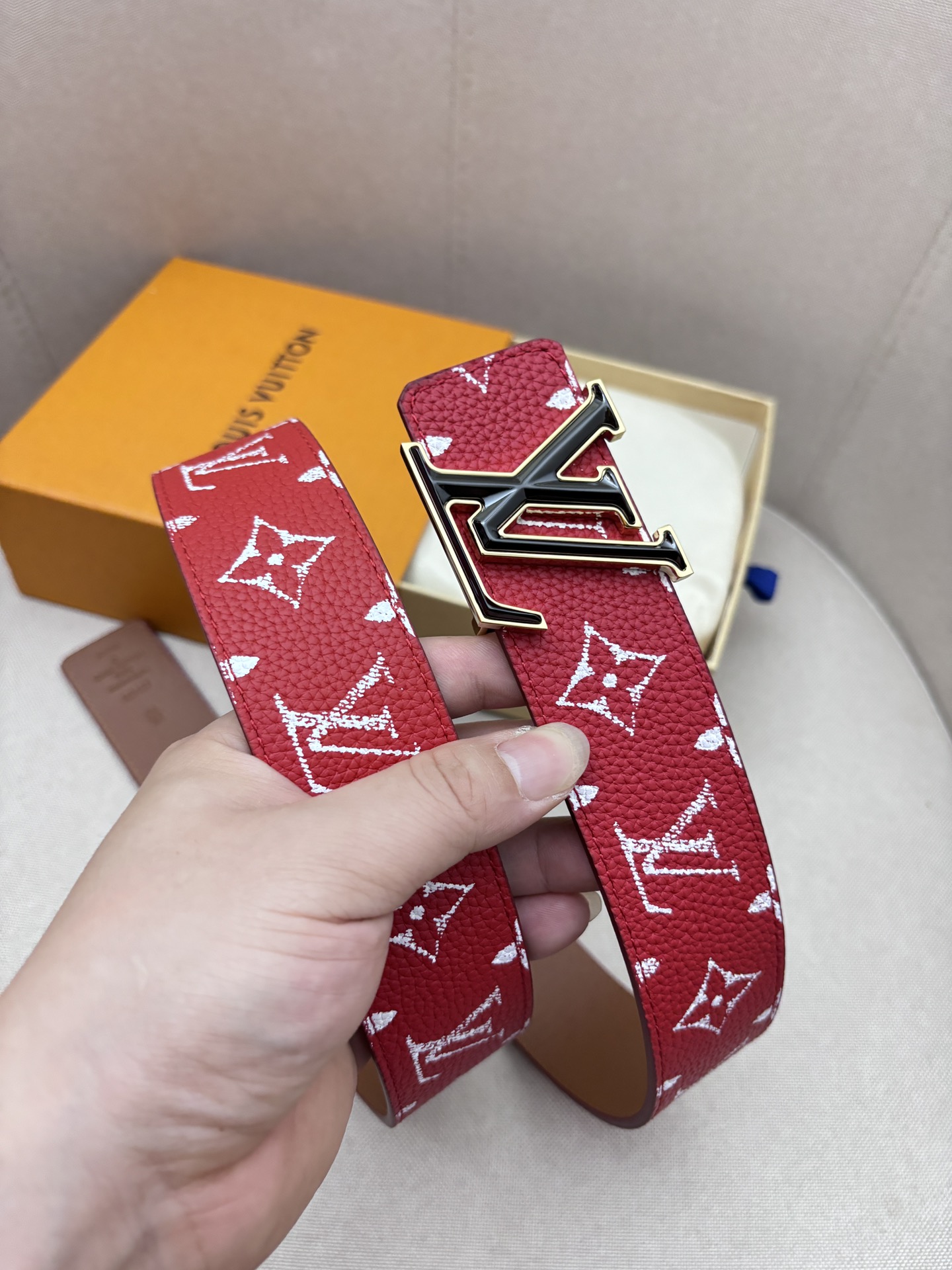Louis Vuitton Lychee Print Double-Sided Men's Belt, 4CM Width