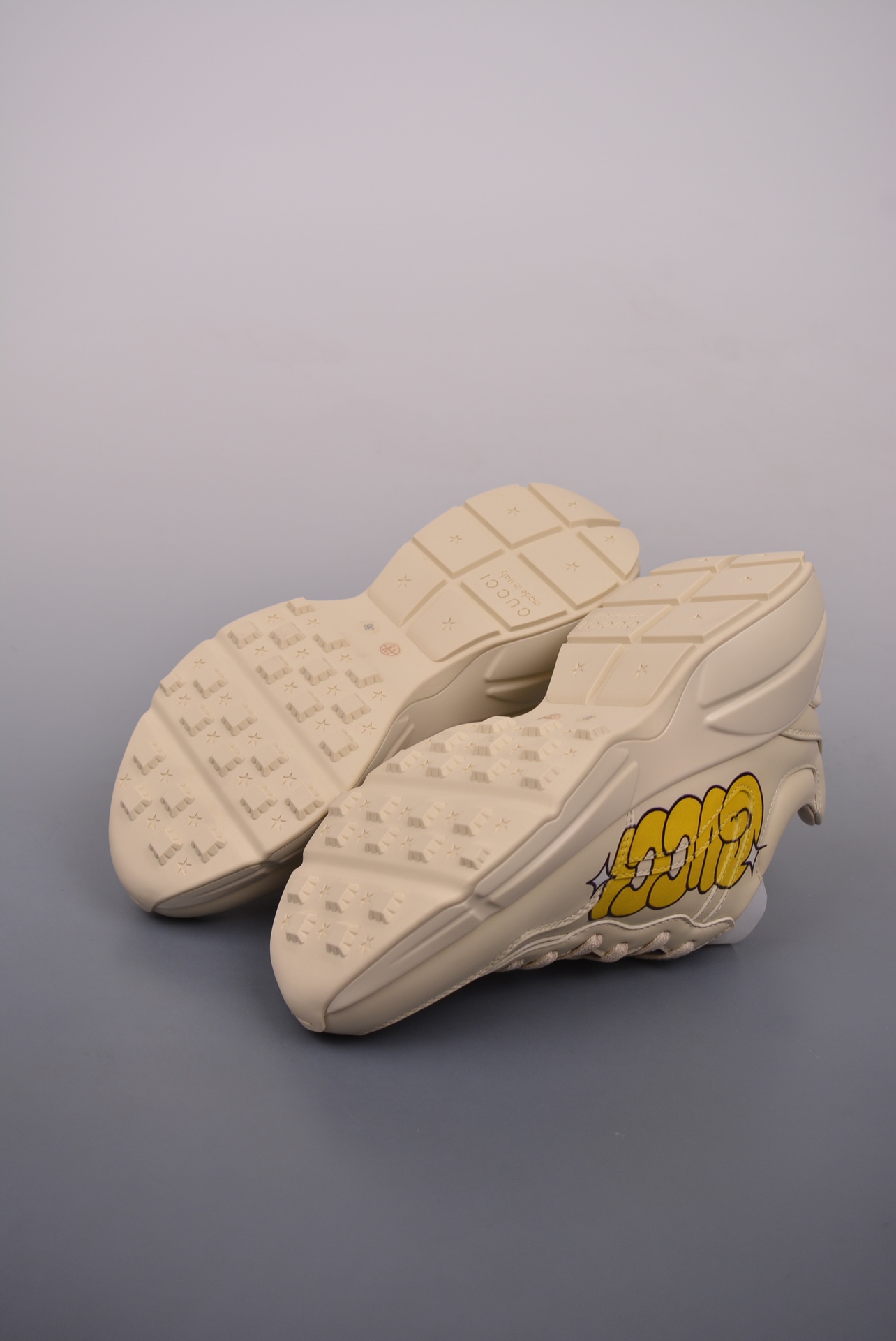 Gucci Rhyton 5D leather horn-shaped retro running shoes