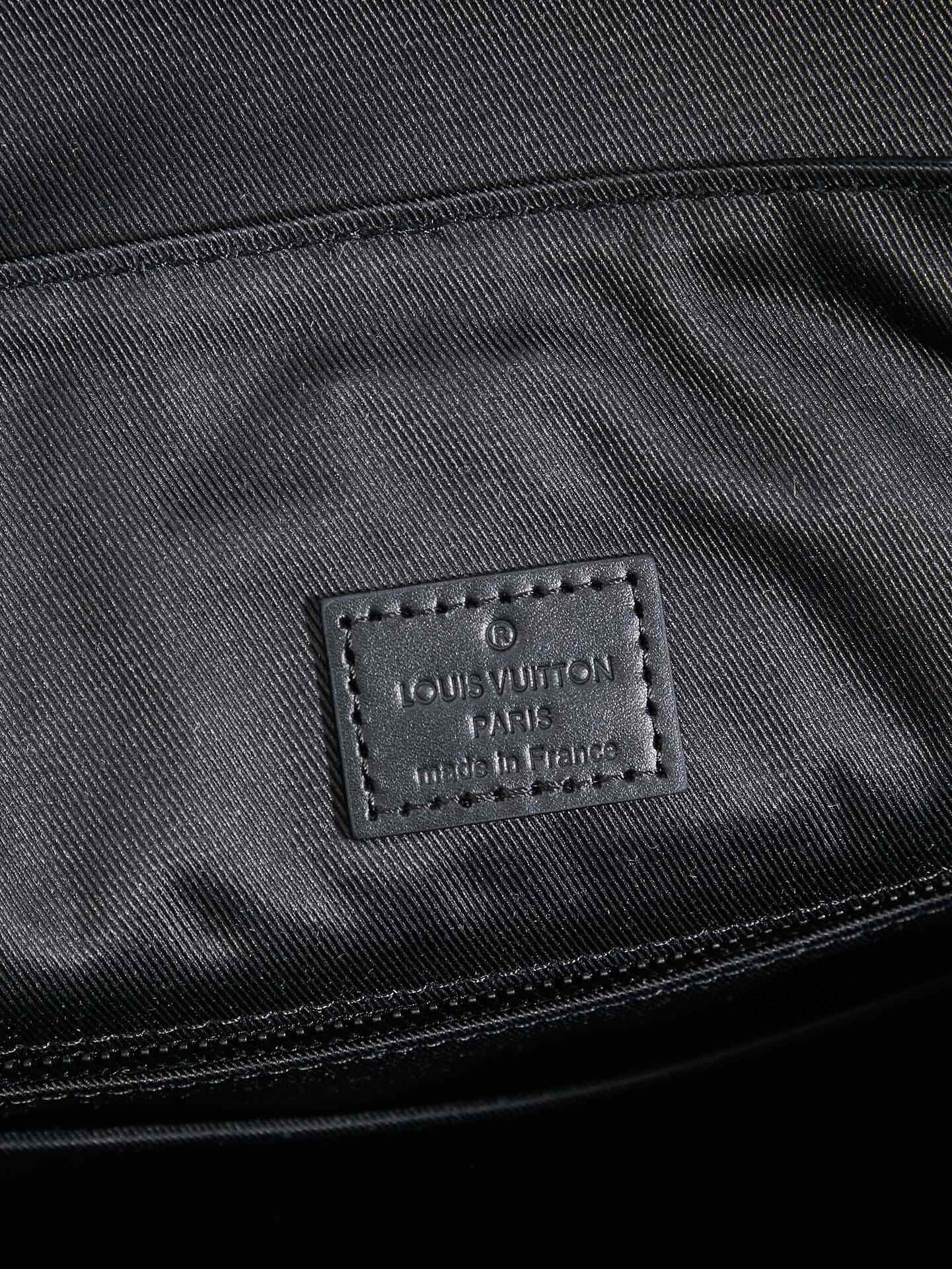 Louis Vuitton Christopher Medium Backpack M55699