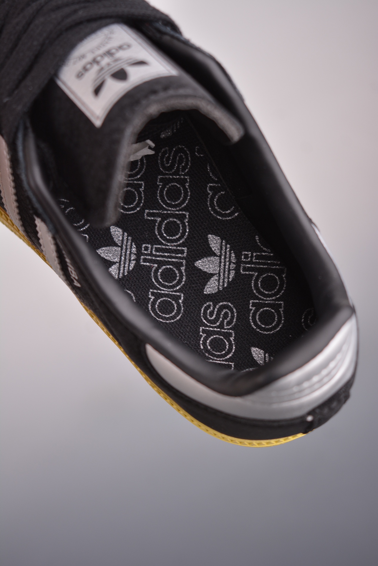 Adidas Samba Vegan Black Yellow IE8128