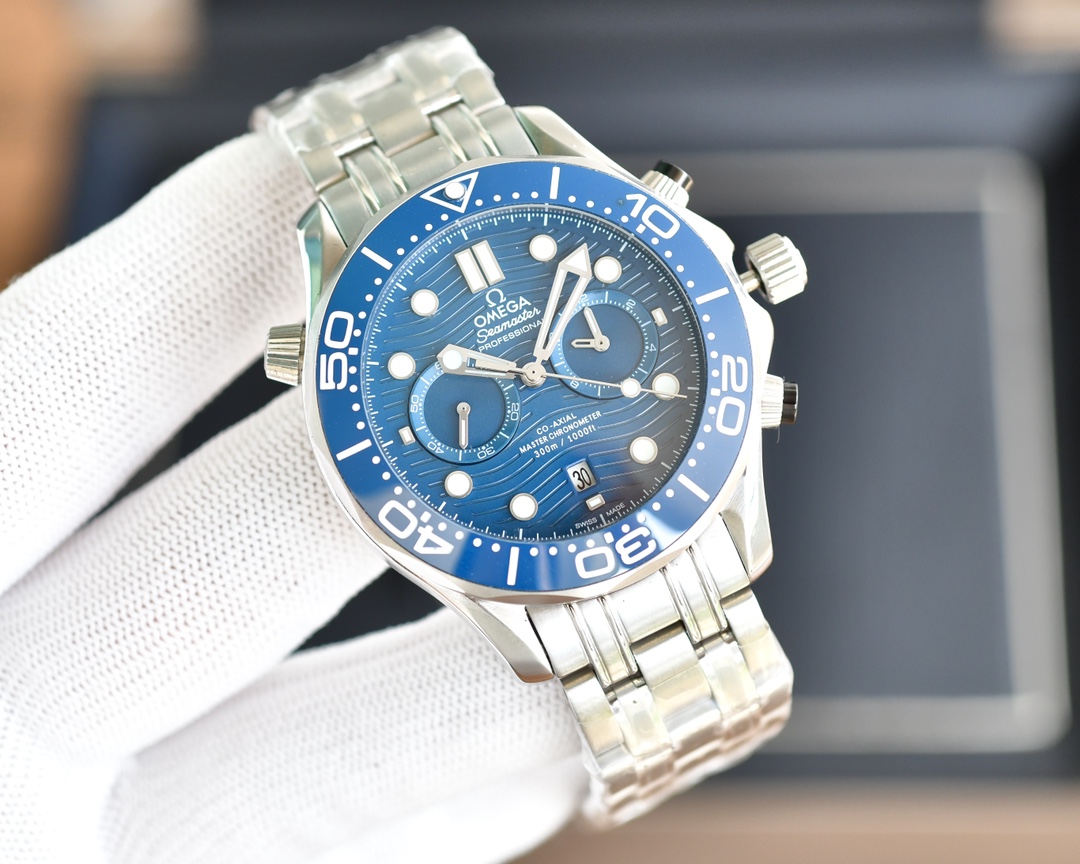 Omega Seamaster 300m Multi-Function 5-Hand Diving Watch