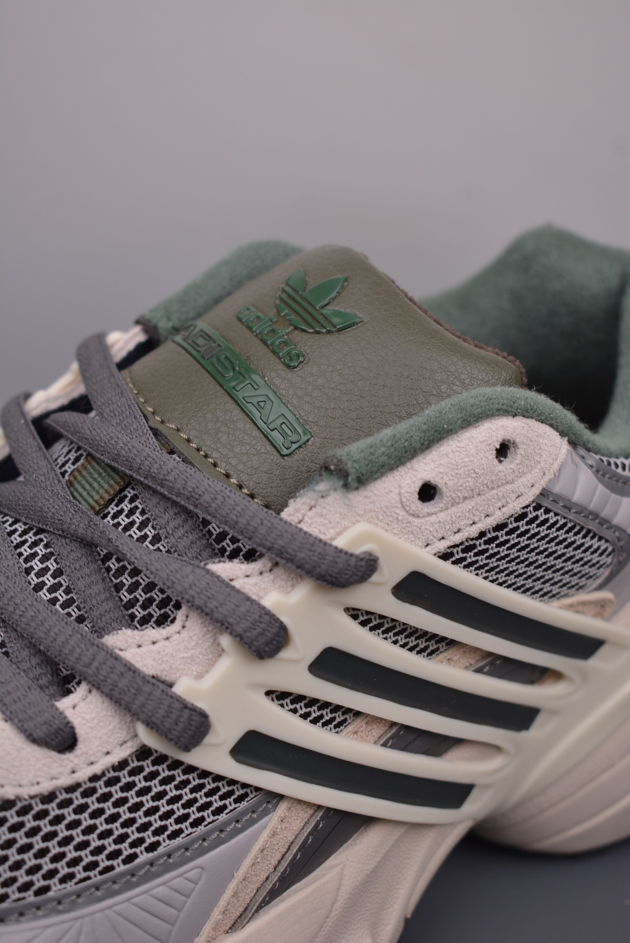 Adidas XLG Runner Deluxe Silver Gray Binding Rope Old Version IE3912