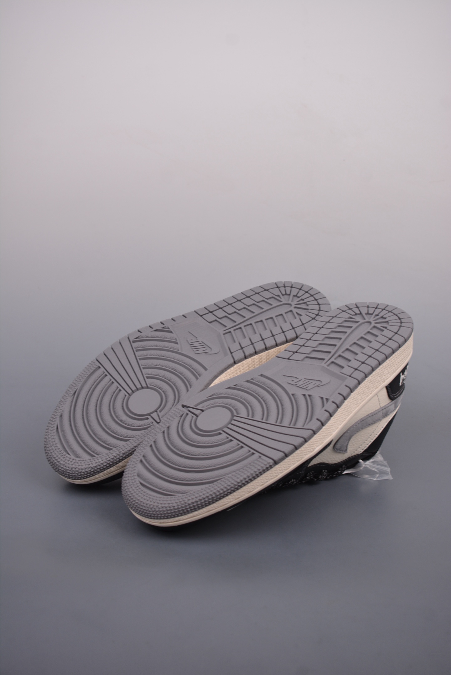 Stussy x Nike Air Jordan 1 Low OG Black, Grey and White XX3318-511