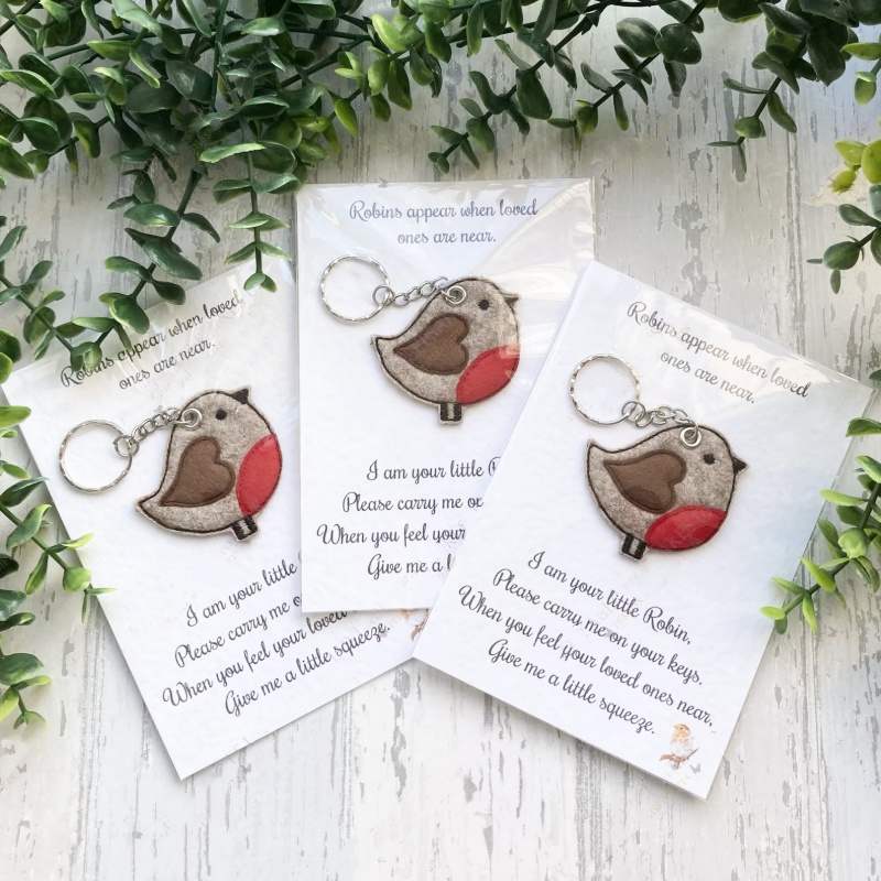 Pocket Hug| Felt Robin Keychain