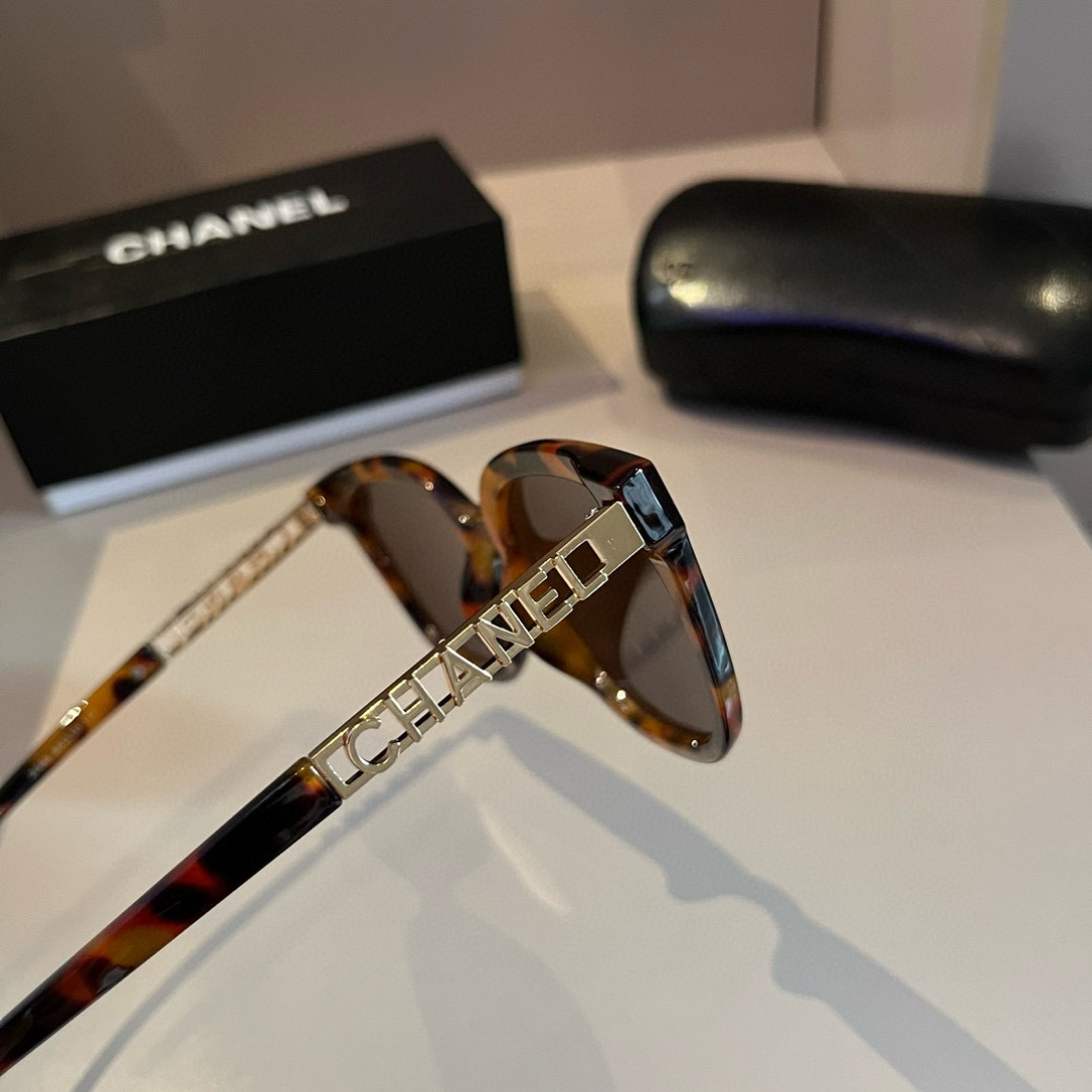 Chanel round frame sunglasses
