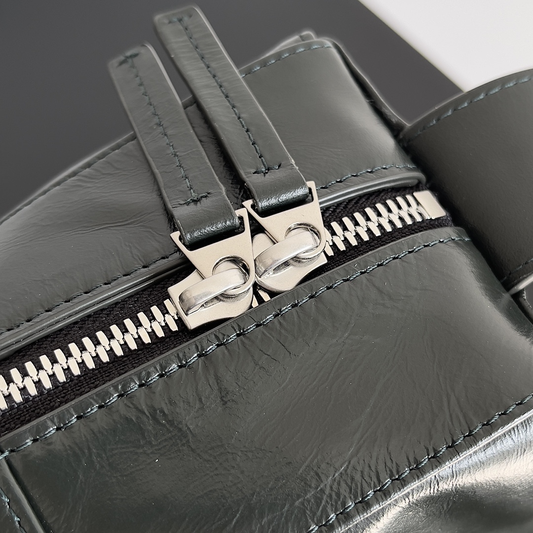 Bottega Veneta 2023 Early Spring Series Arco Camera Bag 731165