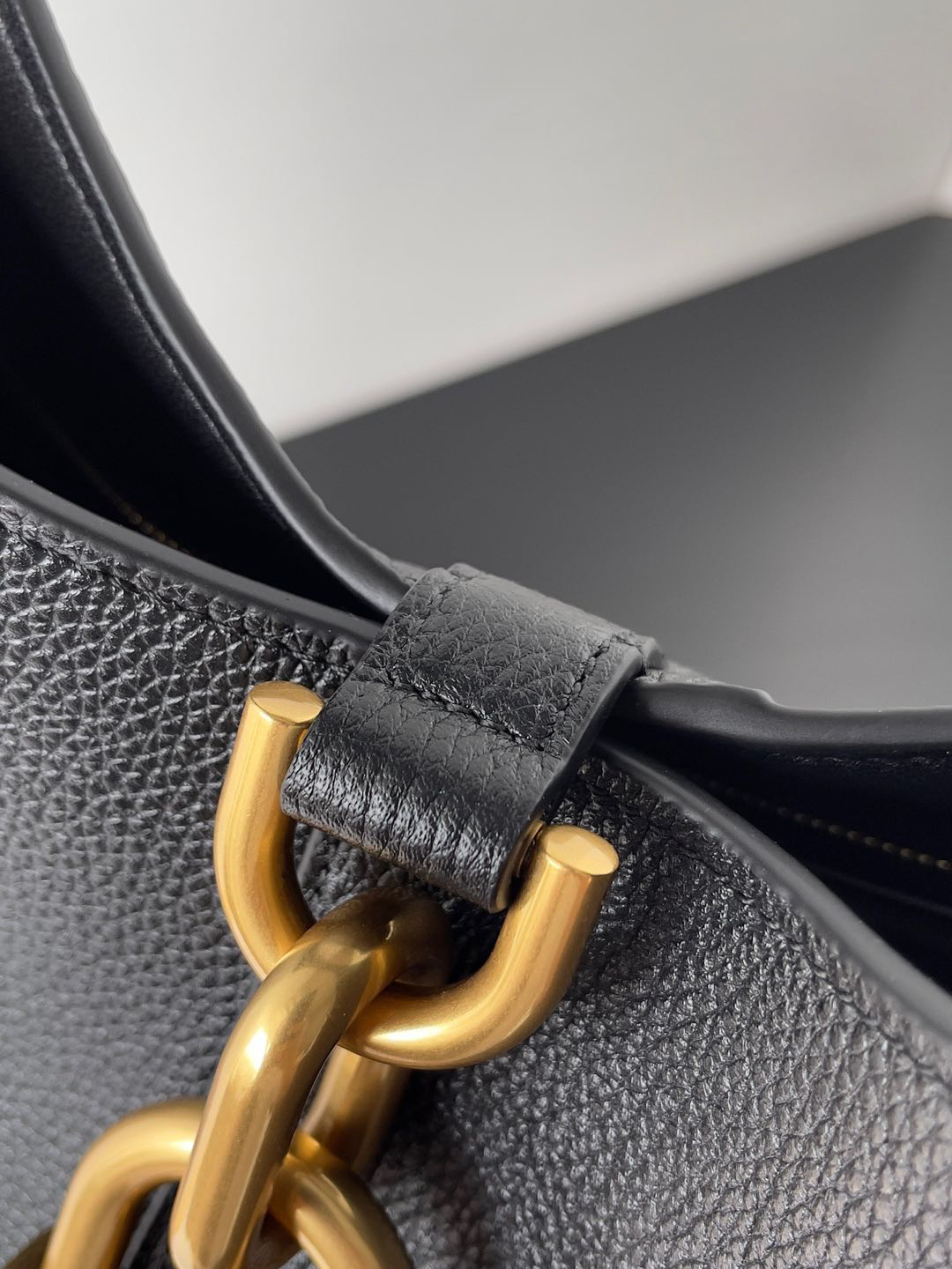 Balenciaga 2024 Early Spring Series Loer Hobo Bag