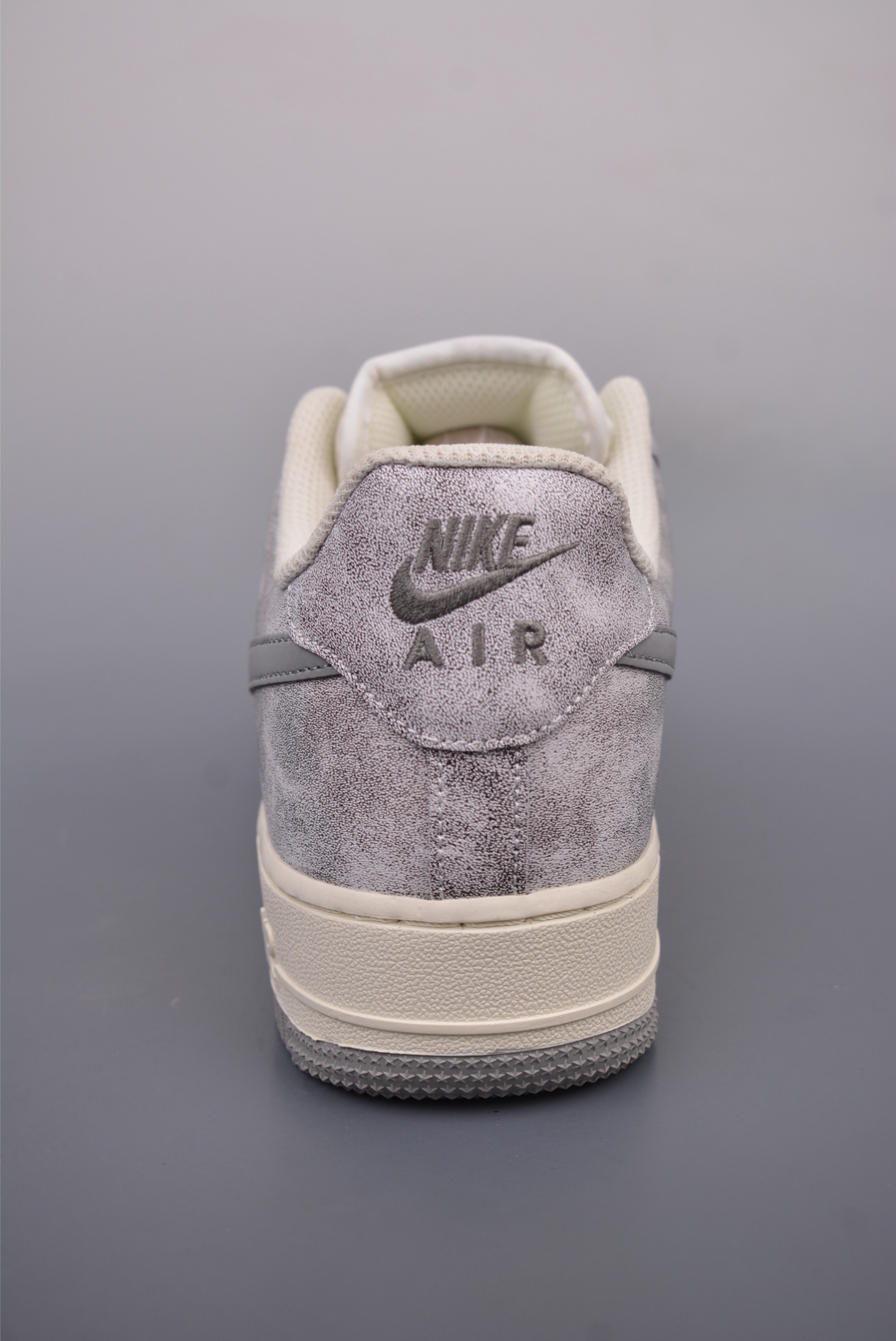 Nike By You Air Force 1'07 Low Retro SP Leather Off-White Dark Grey BL5866-901