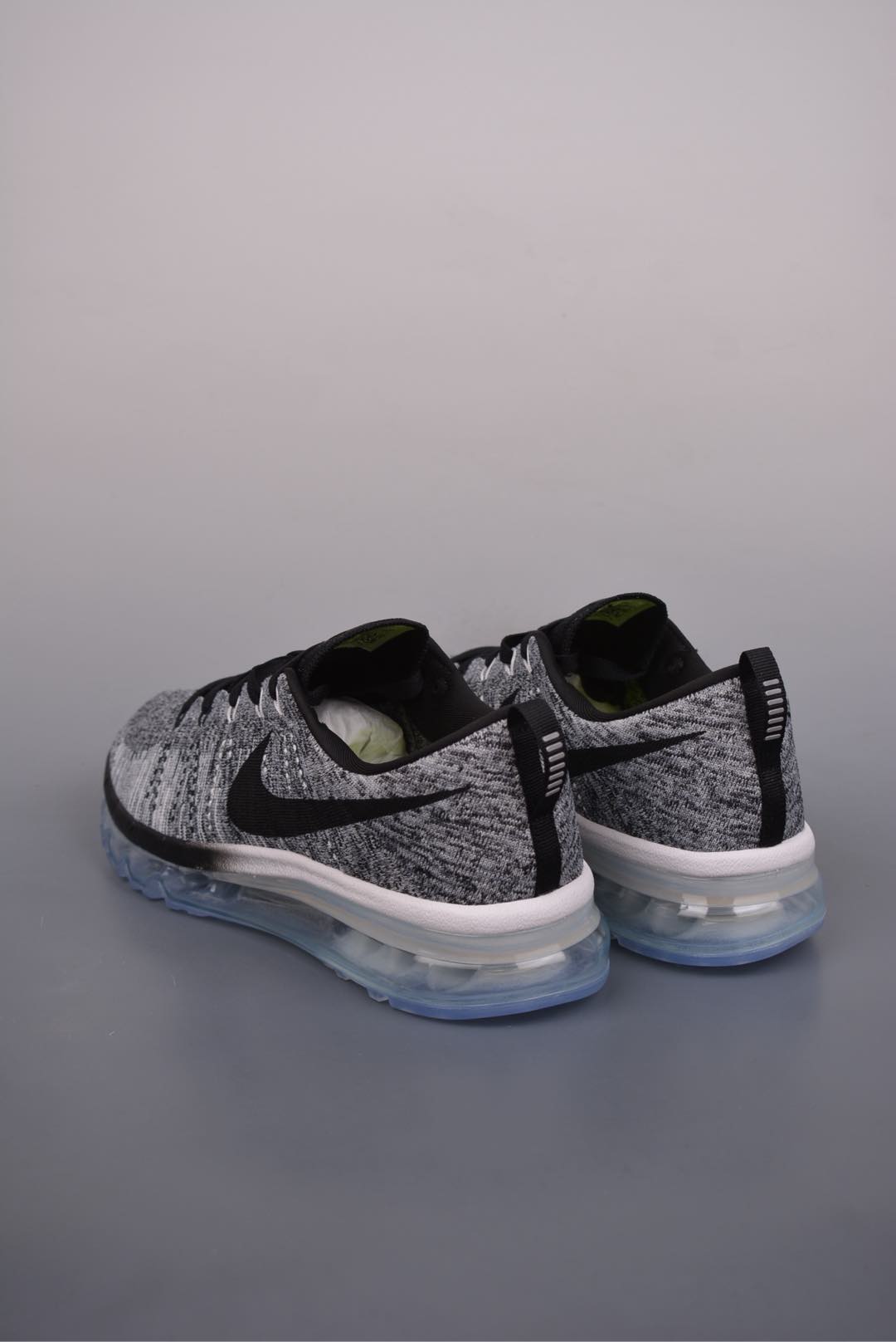 Nike Flyknit Air Max Oreo 620469-102