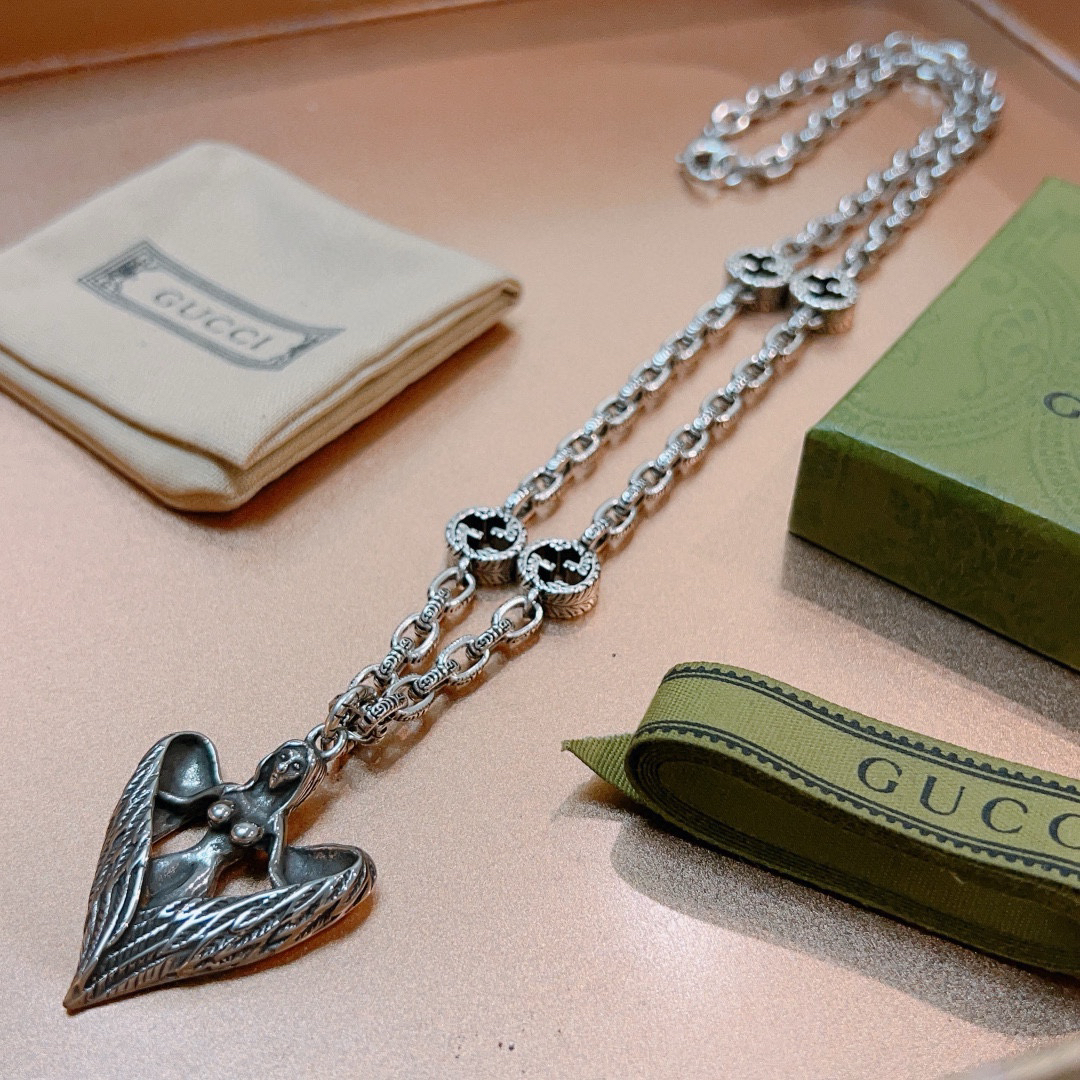 Gucci Anger Forest series new double G angel retro necklace