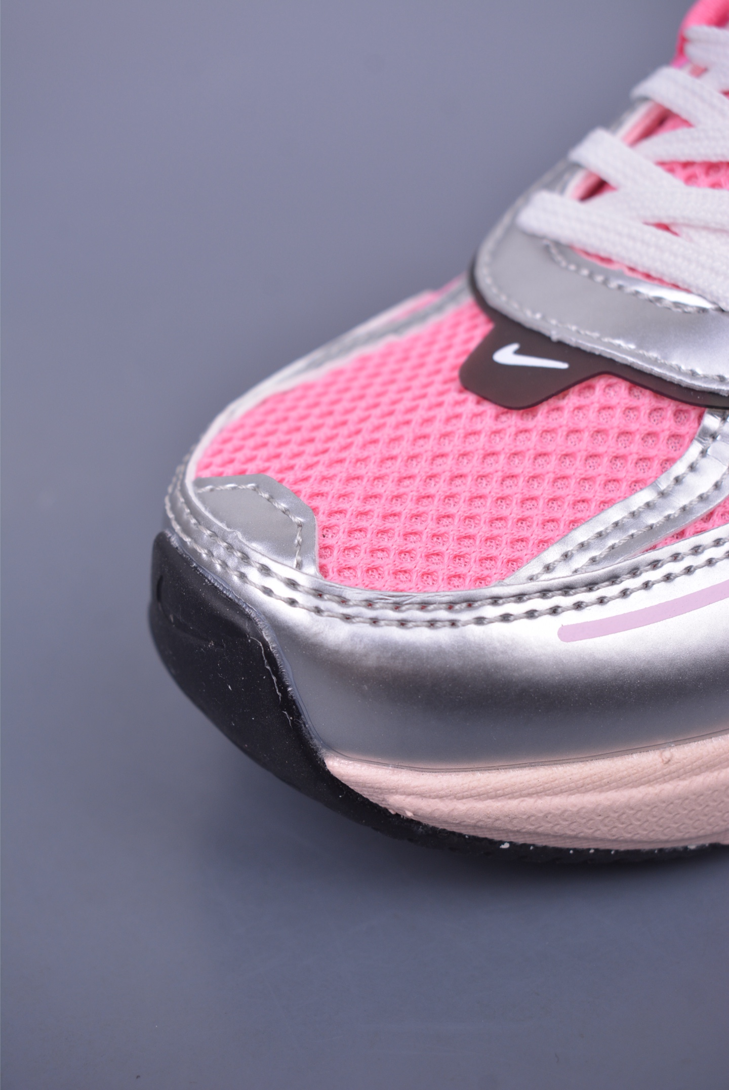 Nike Wmns V2K Runtekk LowPinkMetallic FD0736-100