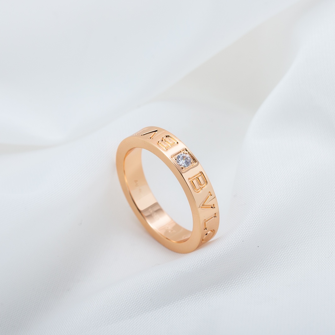 Bulgari letter logo ring
