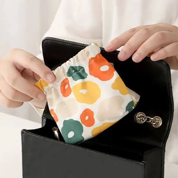 Shrapnel Printing Lipstick Bag