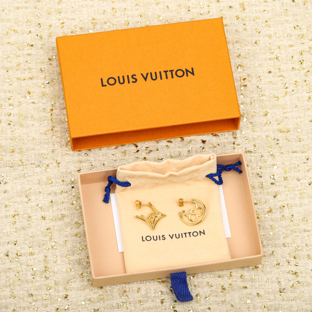 Louis Vuitton Hollow Four-Leaf Clover Earrings