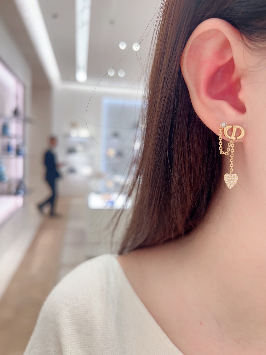 Dior full diamond heart earrings