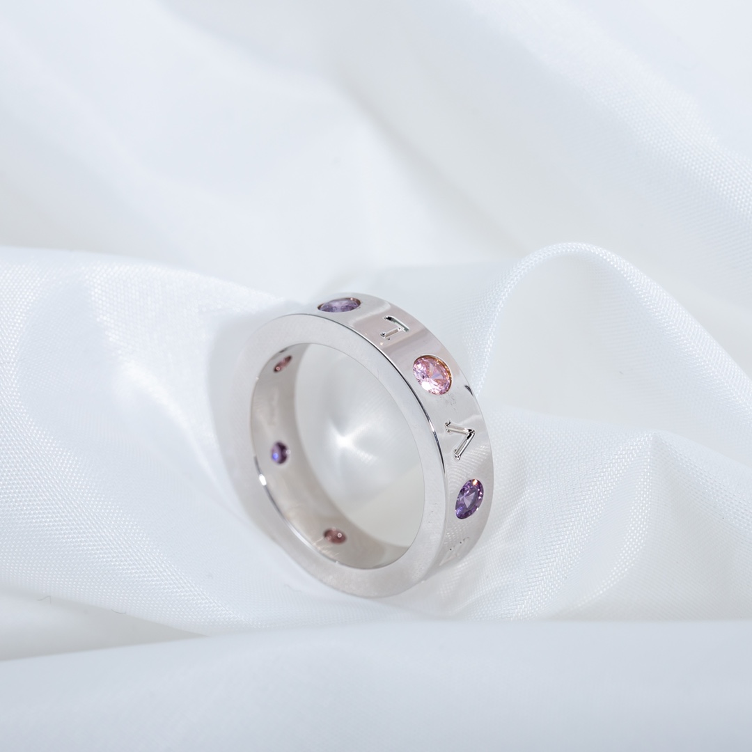 Bulgari logo diamond ring