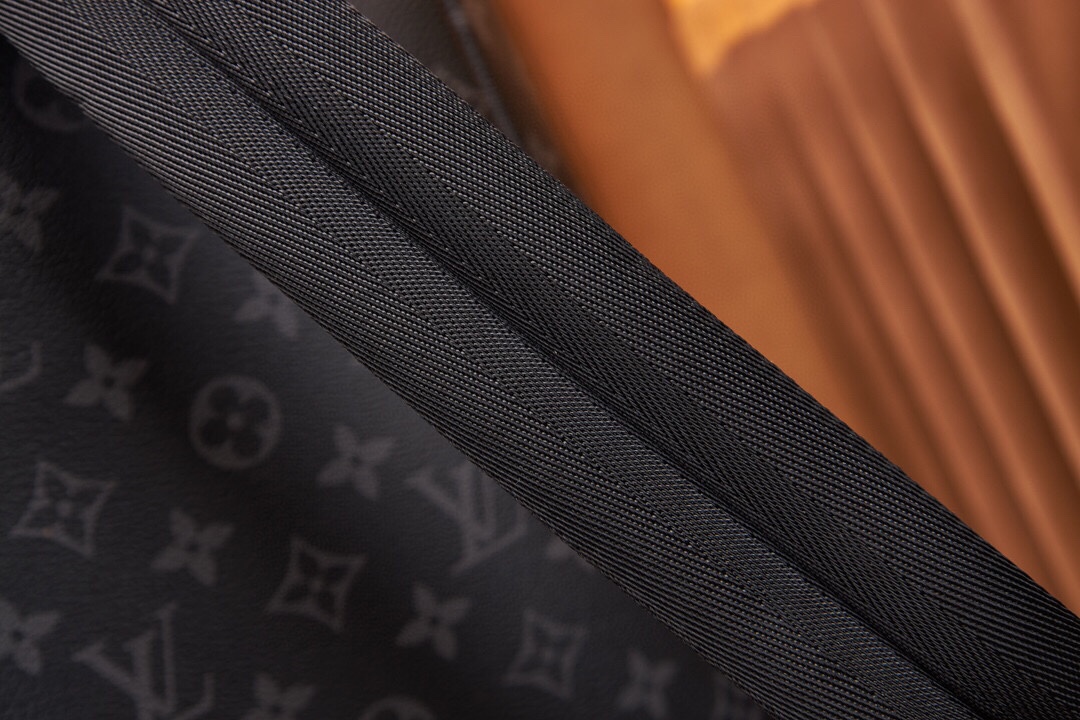 Louis Vuitton saumur backpack M45913
