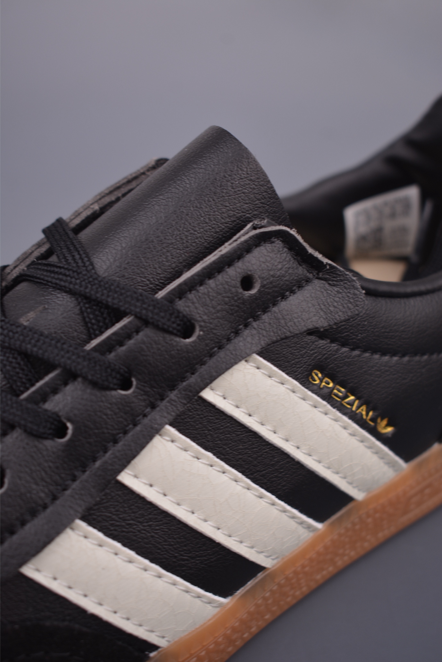 Adidas Handball Spezial INVINCIBL 