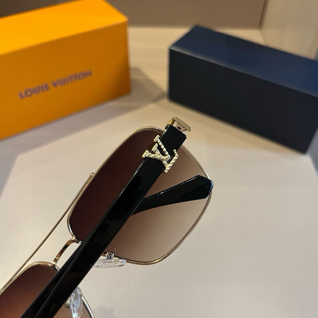 Louis Vuitton square-frame sunglasses