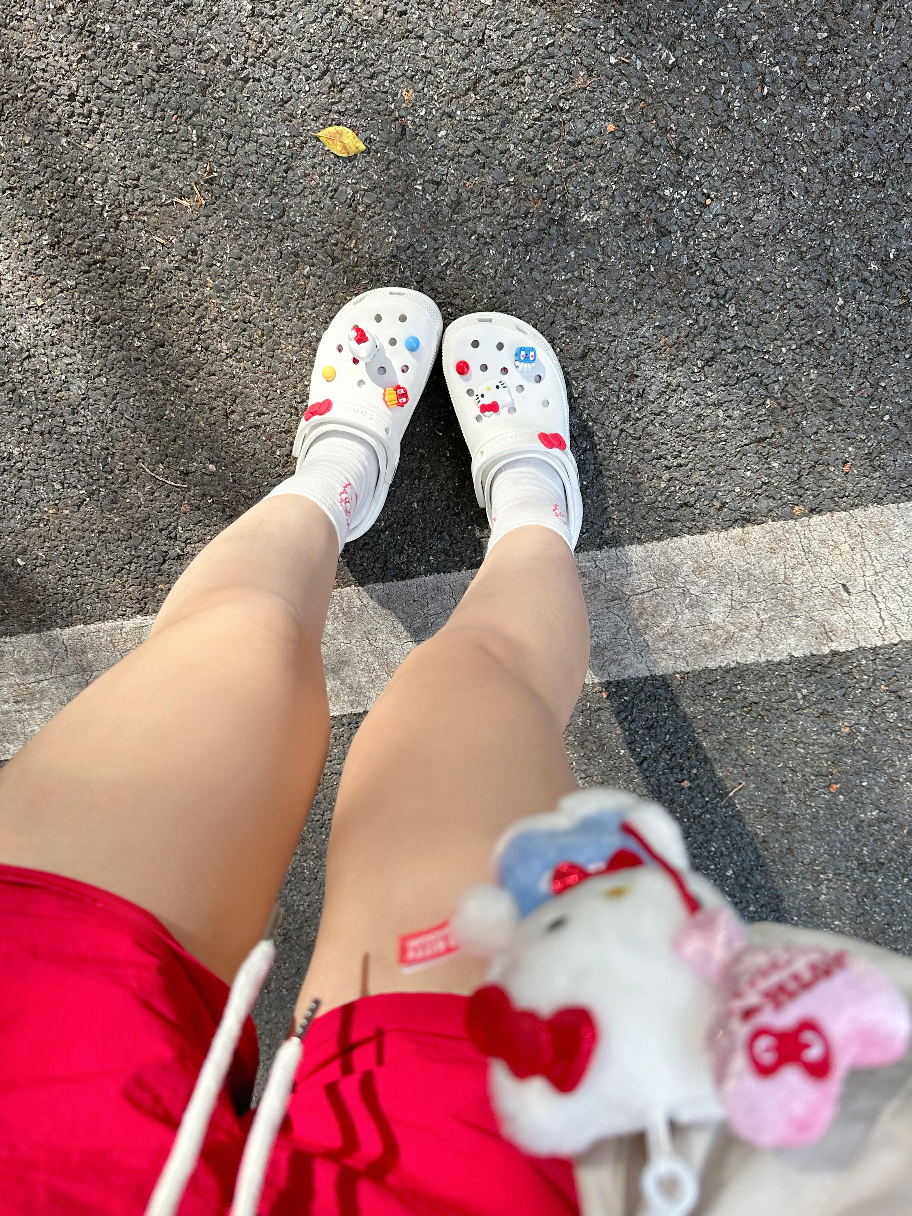 Hellokitty Charms Cute Pack Pins Shoe Decoration Croc Accessories for Croc Bags Clogs Slides