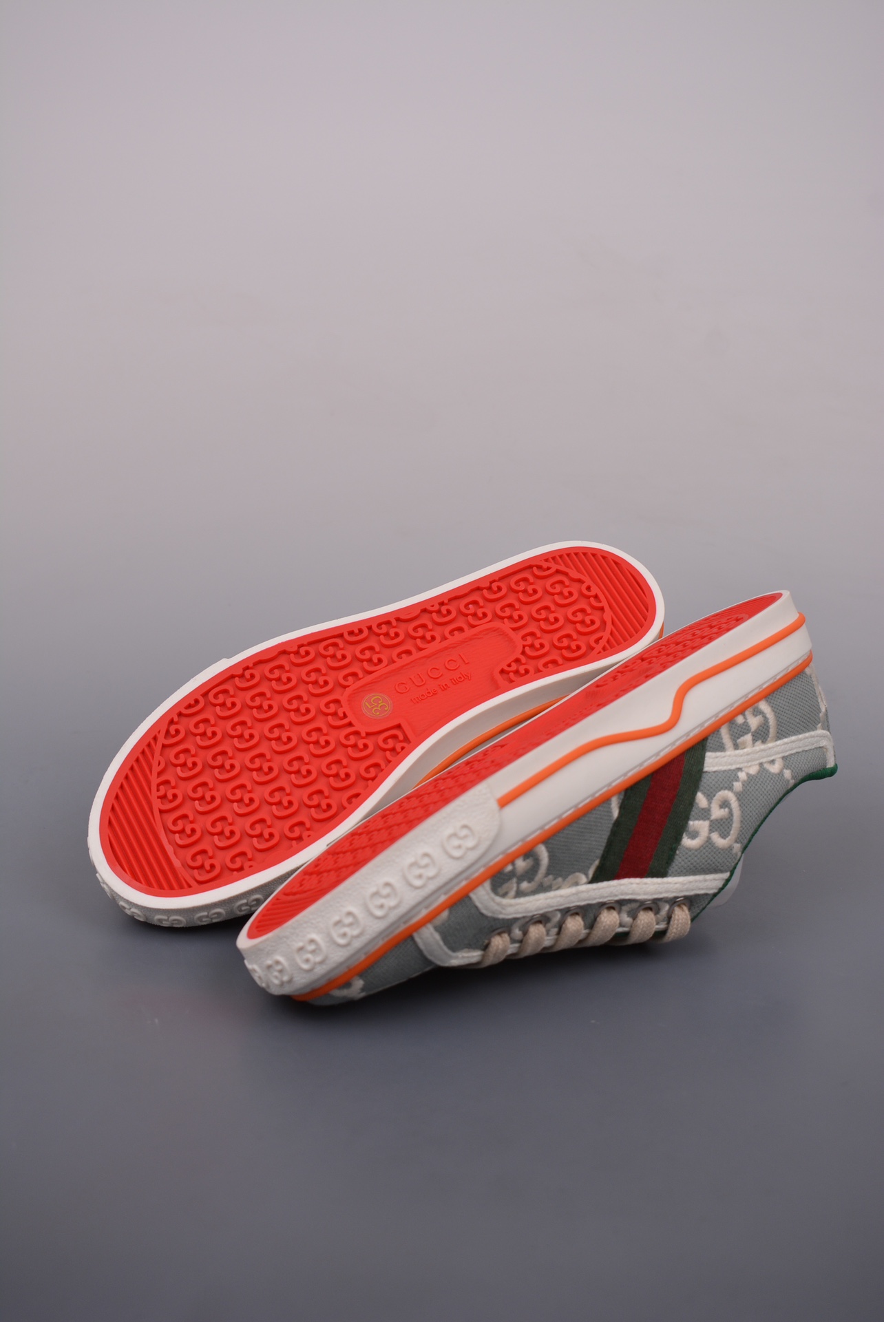 Gucci Tennis 1977 Print Sneaker blue, white, green and orange